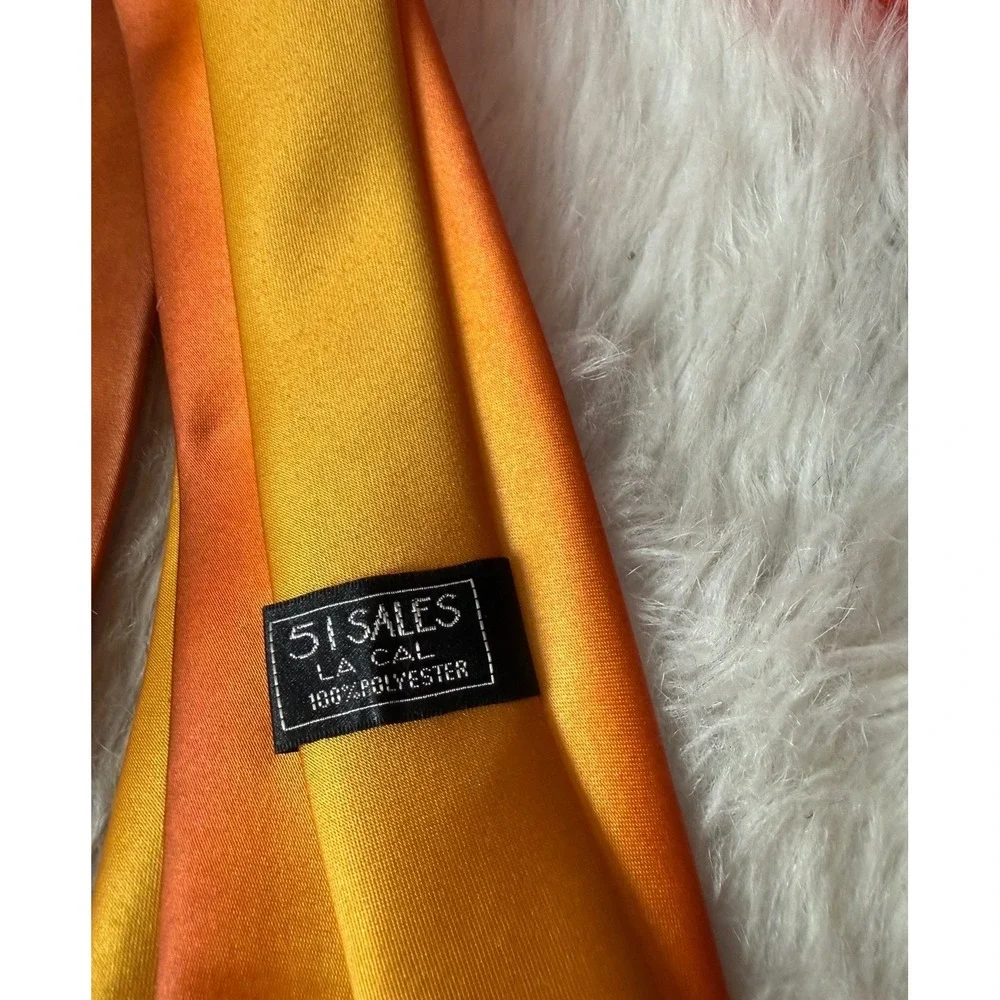 Vintage 1987 John‎ Wang 51 Sales LA Red Fox Wildlife Portrait Orange Men's Tie